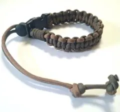 パラコード バックル付きペットボトルホルダー