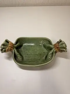 グリーン 陶器 盛皿 飾り皿 リボン型 籐巻き 約19×10cm ヴィンテージ