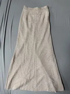 【新品未使用】ココディール バックスリット ロングスカート モカ ベージュのサムネイル