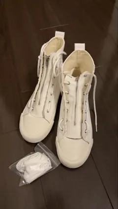 ホワイト ジッパー付きハイカットスニーカー GU+アンダーカバー