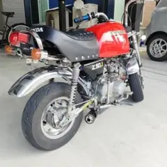 ヨンフォア バイク車体