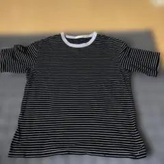 GU ボーダーTシャツ ブラック×ホワイト