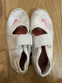 Nike メッシュサンダル ホワイト/ピンク　16cm