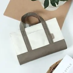 看護師レビューブックカバー　センターポケットトートモカ帆布