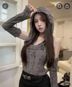 クロップドタンクトップ フード付きノースリーブトップス