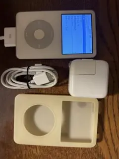 iPod classic 第5世代 30GB 動作品 充電ケーブル付 - メルカリ