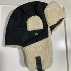 フライトキャップ　中綿 黒と白 耳あて付き