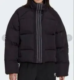 adidas ショートダウンジャケット　ショート丈　ライン　ハイネックダウン