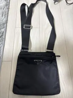 PRADA ブラック ショルダーバッグ