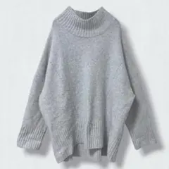 美品✨I.T.'S. international ハイネックニット　グレー Mのサムネイル