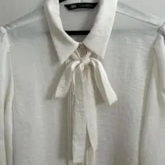 ZARA アイボリー　 長袖ブラウス　S