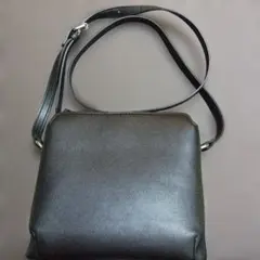 GU ボックスミニショルダーバッグ 黒