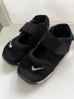 Nike リトルリフト　ブラック メッシュサンダル