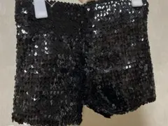 ダンス衣装　黒 スパンコール ショートパンツ