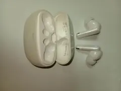 集音器　在庫処分品。人気商品。F2 ワイヤレスイヤホン 聴覚補助機能付き　補聴器