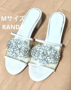 RANDA ビジュー付き クリアミュール ホワイト　　ベージュ　グレー　サンダルのサムネイル