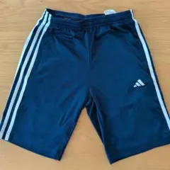 adidas 黒 ストライプ ハーフパンツ 150