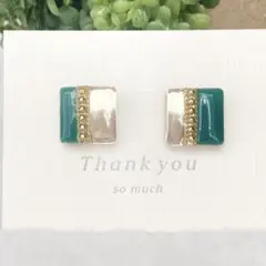 No.160　緑　スクエア　チェーン　アシメ　ピアス/イヤリング　ハンドメイド