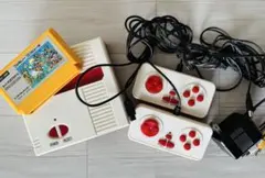 FC-HOME 88 ゲーム機 本体とコントローラー2個　カセット付