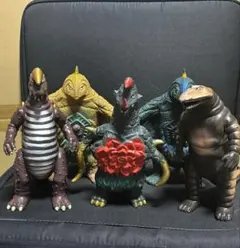 ウルトラセブンカプセル怪獣 3体セット - メルカリ