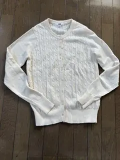 アイボリー ケーブルニットカーディガン