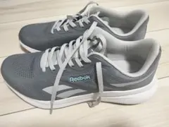 Reebok スニーカー ENERGEN RUN 4 SA （グレー）