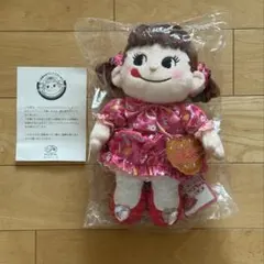 ぱちくりペコちゃん人形 さくらんぼ娘 ② - メルカリ