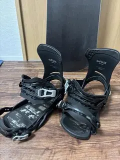 FLUX DS LTD　Mサイズ　21-22 22-23 FLUX(フラックス)・DS ディーエス [TEAM,BLACK,WHITE,GRAY