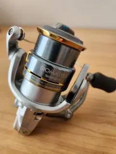SHIMANO 08BIOMASTER 2500S スピニングリールのサムネイル