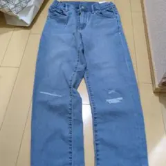 ライトブルー ダメージ加工 ストレートパンツ