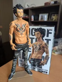 トラファルガー・ロー フィギュア