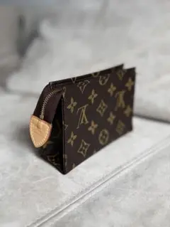 LOUIS VUITTON ルイヴィトン セカンドバッグ 化粧ポーチ ポッシュトワレット26 限定 ダミエ PVCコーティングキャンバス クラッチバッグ LOUIS VUITTON クラッチバッグ セカンドバッグ ポーチ ポッシュ