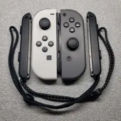 Switch　ジョイコン　左右　ホワイト&ブラック