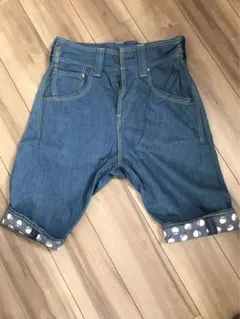 リーバイス デニムハーフパンツ 美品裏面柄付き