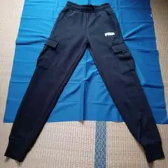 PUMA ブラック カーゴパンツ