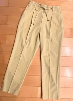 Eluraテーパードパンツ Sサイズ　イエローのサムネイル