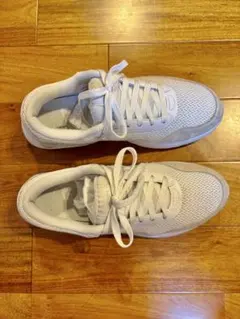 NIKE AIR MAX ホワイト スニーカーのサムネイル