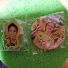 倖田來未2024ツアー会場限定カプセルトイ 缶バッジ2個セット。 - メルカリ