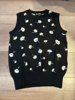 美品【マリークワント】ノースリーブ　ベスト　ブラック　花柄　Mサイズ