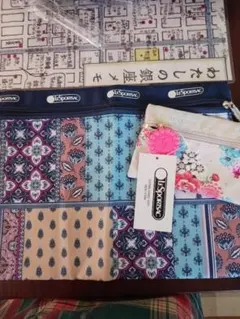 LeSportsac ミニポーチ2個のサムネイル