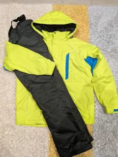 ski wear