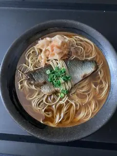 美品】豪華山盛り 手羽 から揚げ×21個 超リアル 食品サンプル 皿付き×2