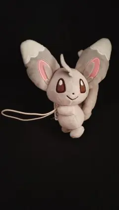 【新品未使用】ポケモンぐらぶらりんぬいぐるみ～チラーミィ～ストラップ