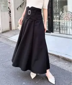 コルセットドッキングフレアスカート