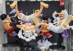 ワンピースフィギュア　キングオブアーティスト　ルフィ　ニカ　4体セット