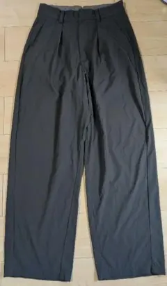 remer タックワイドパンツ　チャコールグレー