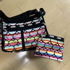 《値下げ中》（レスポートサック）カラフルハート柄ショルダーバック（ポーチ付）