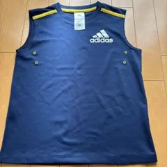 adidasノースリーブシャツ　130