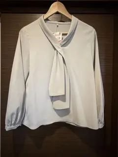 しまむら　星玲奈　ボウタイブラウス　Mサイズ　ベージュ（訳あり）