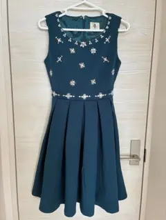 Bou Jeloud ダークグリーン Aラインドレス